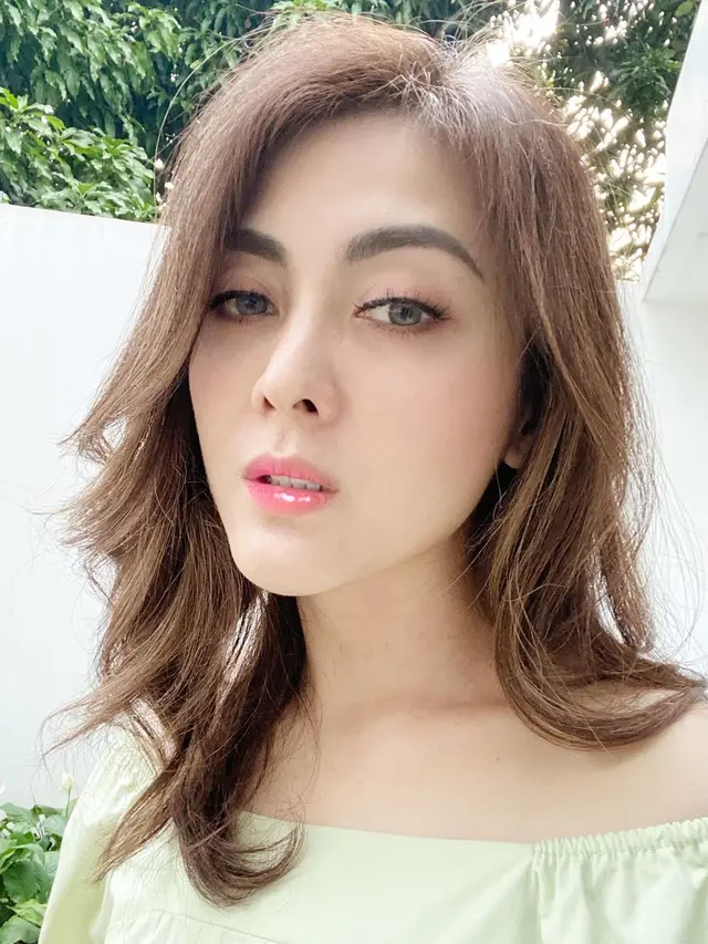 Dhena Devanka.