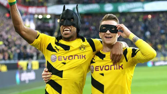 Pierre-Emerick Aubameyang dan Marco Reus