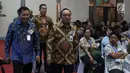 Direktur Utama PT Bank Tabungan Negara (Persero) Tbk. Maryono dan Komisaris utama, Asmawi Syam tiba menghadiri Rapat Umum Pemegang Saham Luar Biasa (RUPSLB) di Menara Bank BTN, Jakarta, Kamis (29/8/2019).  (Liputan6.com/Angga Yuniar)