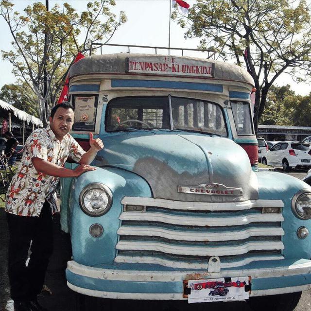 Angkot lawas (Instagram/@gussentana)