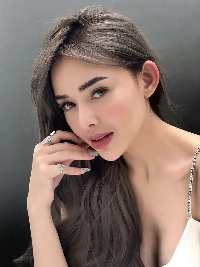 Tampilan Terbaru Amanda Manopo di Media Sosialnya. [@amandamanopo]