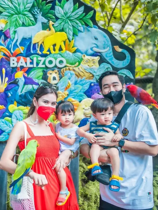 Syahnaz Sadiqah dan Jeje (Instagram/syahnazs)