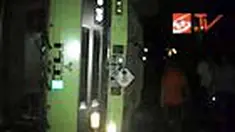 Truk bermuatan limbah batubara terbalik di kilometer 61 di kawasan Nyalindung, Kecamatan Paseh, Sumedang, Jabar. Muatan truk tumpah ke jalan sehingga memacetkan arus lalu lintas. 