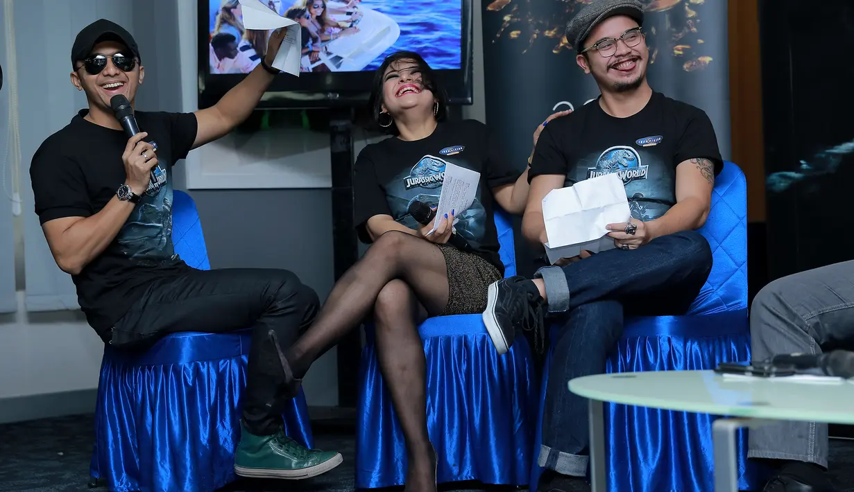 Pemain film 'Black Honeymoon' ini mengaku mendapatkan pengalaman seru saat menjadi dubber. Ia beranggapan seolah ikut main di film. Itu yang membuatnya ketagihan, mudah-mudahan dapat kesempatan lagi. (Adrian Putra/Bintang.com)