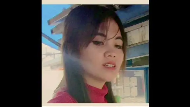 [Bintang] Jualan Nasi Kuning, Wanita Cantik Ini Hebohkan Bandung