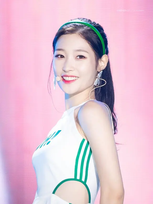 Chaeyeon DIA