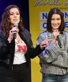 Putus cinta memang sering mengubah kehidupan seseorang, seperti Bella Hadid yang telah mengakhiri hubungannya dengan The Weeknd pada akhir tahun 2016 lalu. Bella sempat terpuruk lantaran patah hati yang dialaminya. (AFP/Bintang.com)