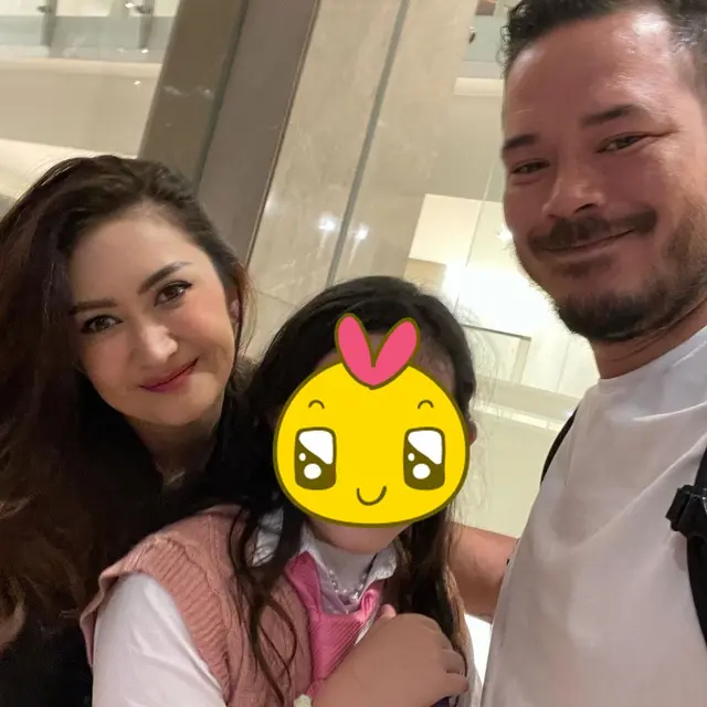 7 Momen Kompak Nafa Urbach dan Zack Lee, Akrab Meski Telah 5 Tahun Cerai