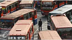 Menyadari ruwetnya masalah Metromini Dinas Perhubungan (Dishub) DKI Jakarta menggandeng TNI dan Polri dalam Satgas Tatib untuk menangani kebobrokan sistem transportasi di Ibu Kota.