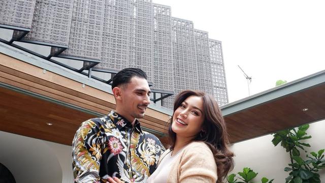 Potret Mesra Vincent Verhaag dan Jessica Iskandar. (instagram/v.andrianto/inijedar)