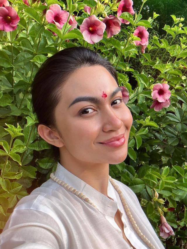 Agar Tetap Lembap dan Cerah, Ternyata Begini Cara Ariel Tatum Lakukan Perawatan Bibir dan Selalu Dilakukan Sebelum Tidur