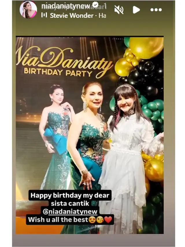 8 Potret Artis di Ulang Tahun Nia Daniaty ke-61, Iis Dahlia hingga Nassar