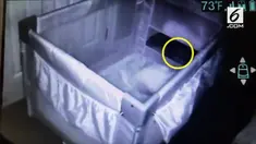 Seorang ibu bernama Melissa Smith menangkap sosok hantu yang ia yakini sebagai arwah anaknya yang keguguran. Wajah hantu terlihat jelas di tempat tidur bayi.