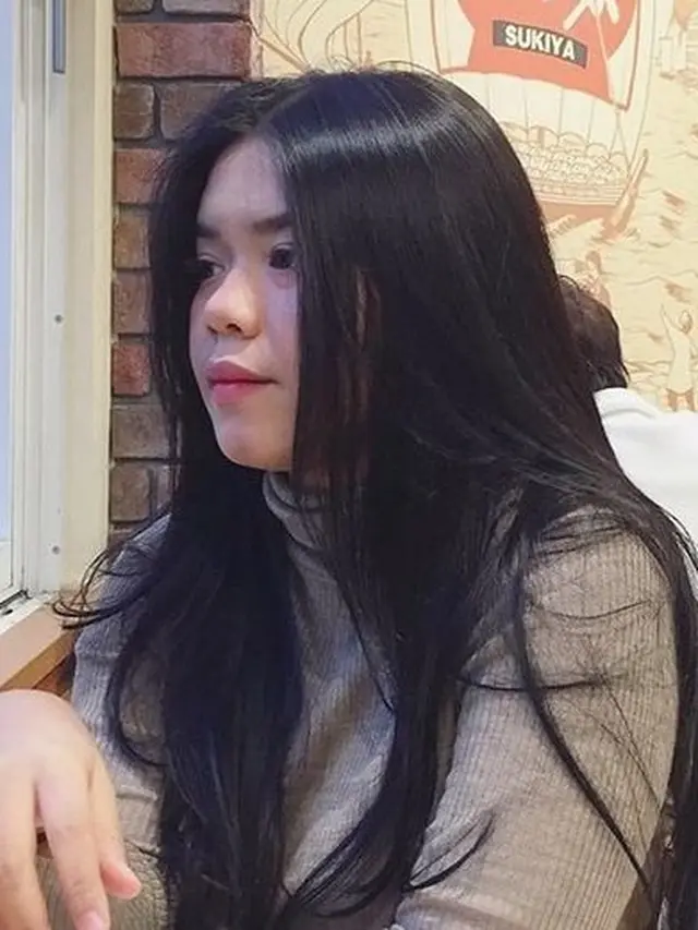 7 Potret Cantik Rena Oktapia, Adik Billy Syahputra yang Jarang Terekspos