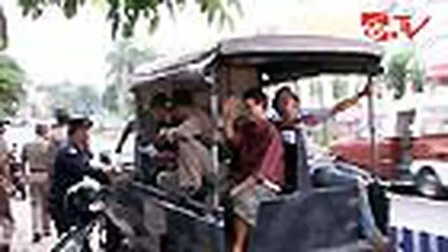 Puluhan Pedagang Kaki Lima Terjaring Razia