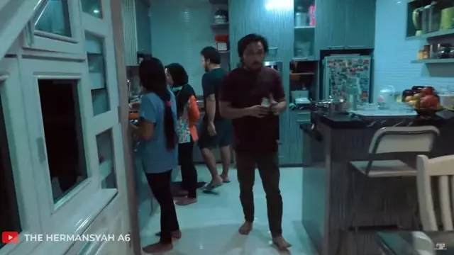 Rumah Orangtua Anang Hermansyah