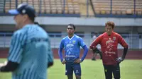 Buta Kekuatan Lawan di Piala Menpora, I Made Wirawan Fokus Bantu Persib Jadi yang Terbaik