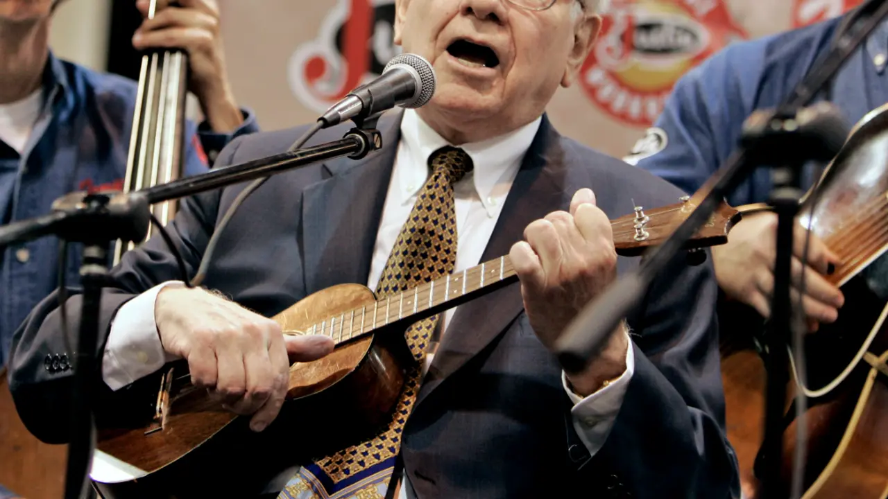 [Bintang] Mengintip 5 Kebiasaan Warren Buffet Selepas Kerja