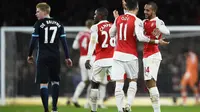 Walcott dan Giroud Bawa Arsenal Ungguli City di Babak I