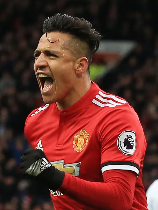 Namun penurunan kebugaran dirasakan Alexis saat membela Arsenal. Hal tersebut ditenggarai Alexis terlalu memforsir dirinya berhubungan dengan pacarnya saat itu, Laia Grassi. (AFP/Lindsey Parnaby)