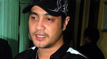 Dikabarkan Intimidasi Petugas Ferry Irawan Saya Bukan Tipe Itu News Entertainment Fimela Com