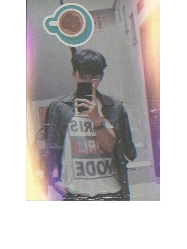Pria Ini Minta Edit Foto Temannya Hilang, 7 Hasilnya Kocak Abis