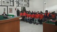 Para terdakwa kasus narkoba divonis hukuman mati oleh Majelis Hakim PN Kelas 1 Palembang (Liputan6.com / Nefri Inge)