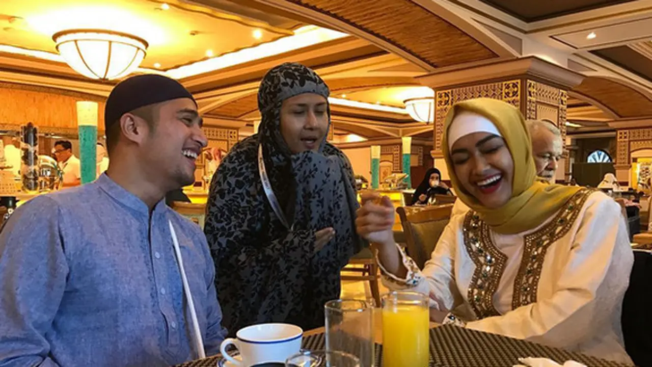 [Bintang] Ria Irawan, Irfan Hakim, dan Jupe