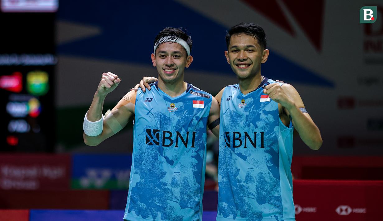 <p>Selebrasi ganda putra Indonesia, Fajar Alfian/Muhammad Rian Ardianto setelah meraih kemenangan atas pasangan Chinese Taipei, Lee Jhe-Huei/Yang Po-Hsuan pada laga babak 32 besar Daihatsu Indonesia Masters 2024 di Istora Senayan, Jakarta, Selasa (23/1/2024). Fajar Alfian/Muhammad Rian Ardianto menang dua game langsung 21-16, 21-14. (Bola.com/Bagaskara Lazuardi)</p>