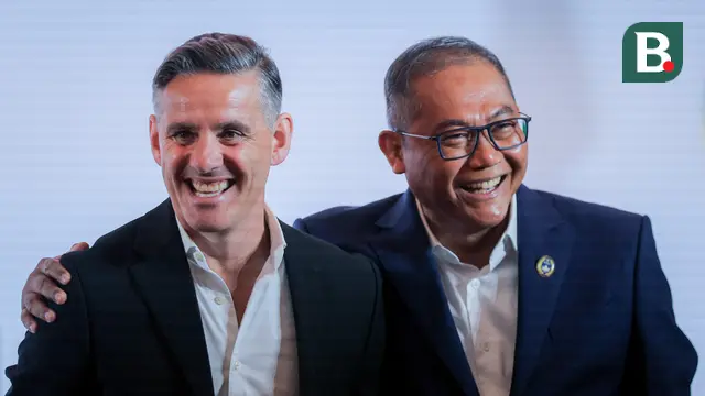 Foto: Ajak Keluarga, John Herdman Resmi Diperkenalkan Sebagai Pelatih Baru Timnas Indonesia
