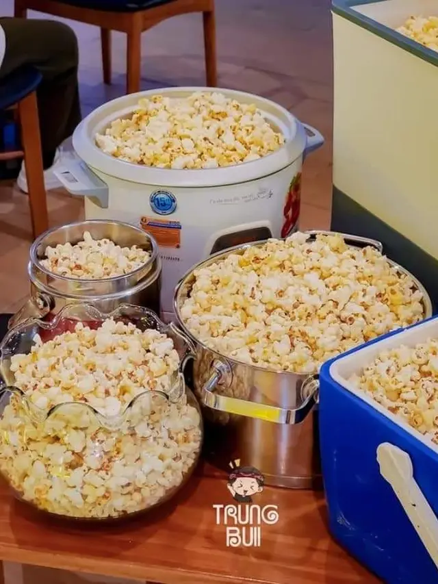 8 Potret Netizen Bawa Wadah Nyeleneh ke Bioskop saat Promo Popcorn, Bikin Geleng Kepala