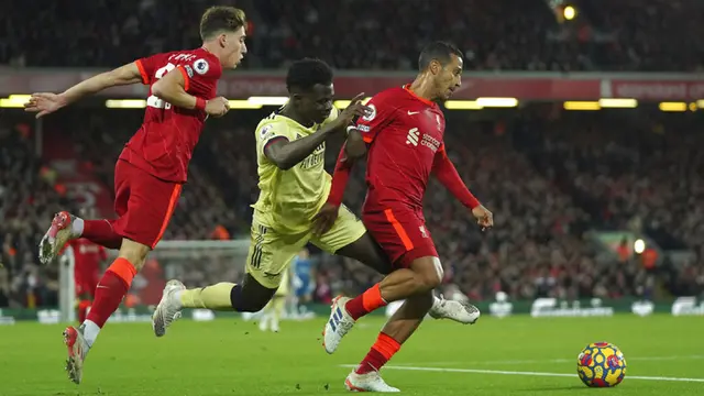 FOTO: Liverpool Bantai Arsenal 4-0