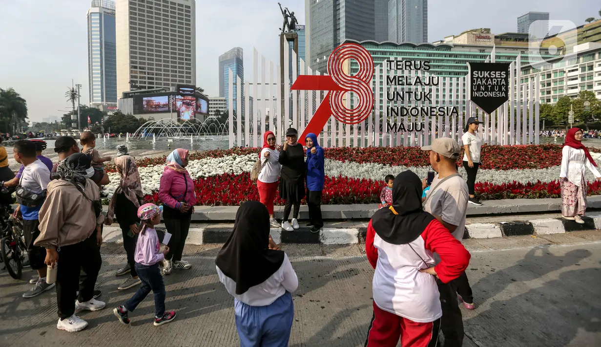 Nuansa Merah Putih tampak mencolok saat CFD hari ini. (Liputan6.com/Faizal Fanani)