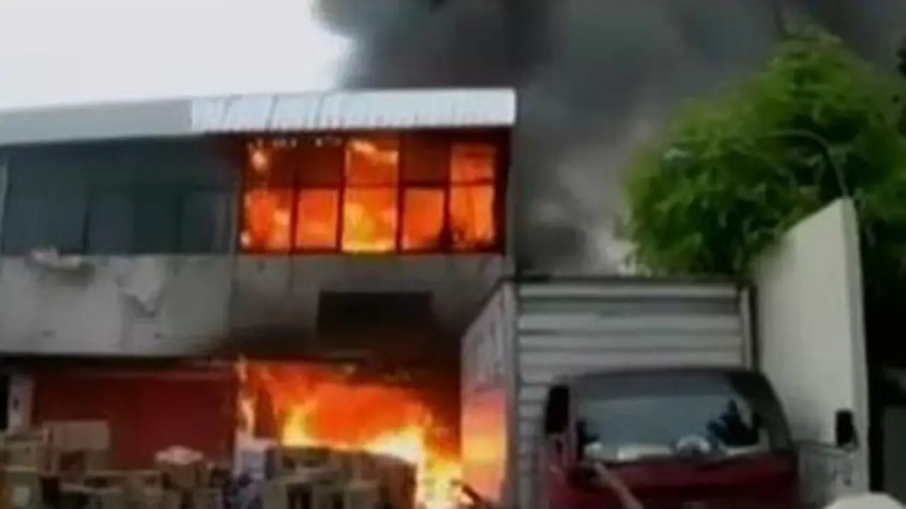 Segmen 1: Kebakaran di Semarang hingga Penemuan Mortir