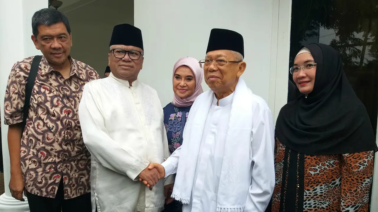 Cawapres Ma'ruf Amin dan Ketua DPD Oesman Sapta Odang menggelar silaturahmi. Senin (3/6/2019).