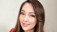 Kini yang terbaru, penampilannya yang diunggah Reisa Broto Asmoro di instagram dipuji netizen.
