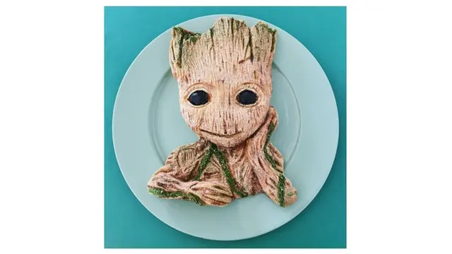 6 Karya Seni dari Makanan Bentuk Superhero Ini Estetik Banget, Unik