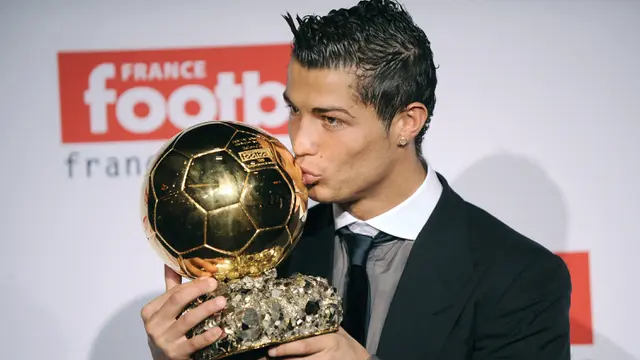Foto: Termasuk Ronaldo, 5 Peraih Ballon d'Or dengan Nilai Transfer Terendah sejak 2004