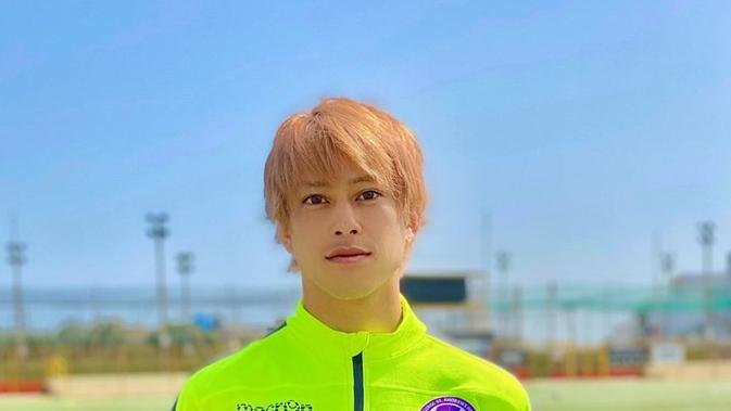 3 fakta menarik kei sano, gelandang anyar pss yang ternyata kembaran pemeran kamen rider