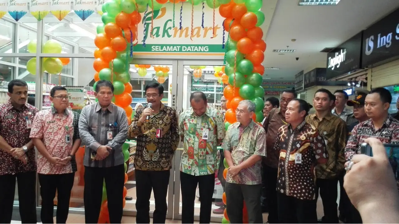 Djarot Resmikan Jakmart