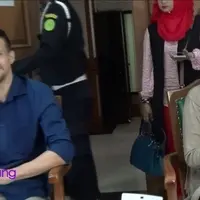 Masih soal hak asuh anak, kini Stuart belum bisa bertemu anaknya.