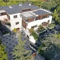 Rumah Matt Damon. (via la.curbed.com)