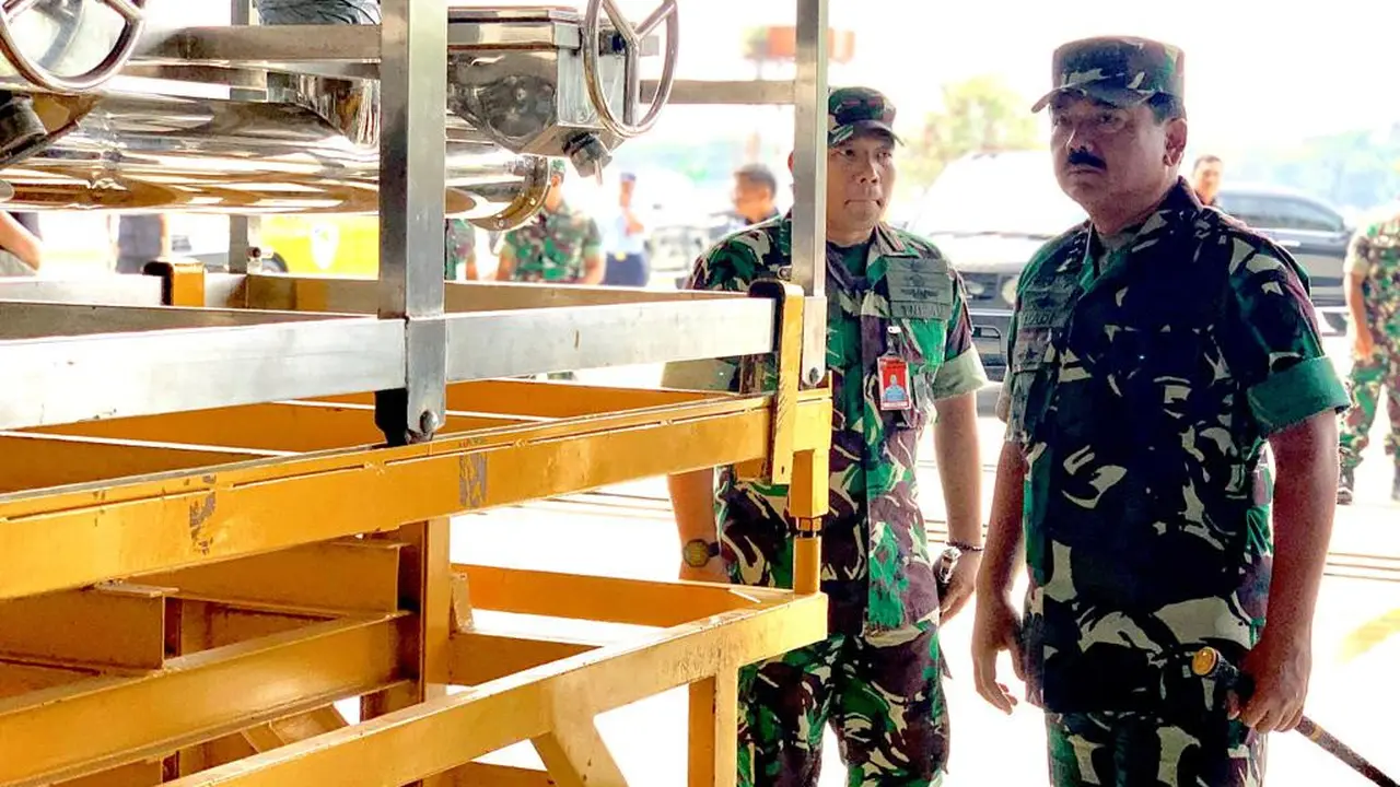 Panglima TNI Tinjau Kesiapan Alutsista Untuk Pemadaman Karhutla