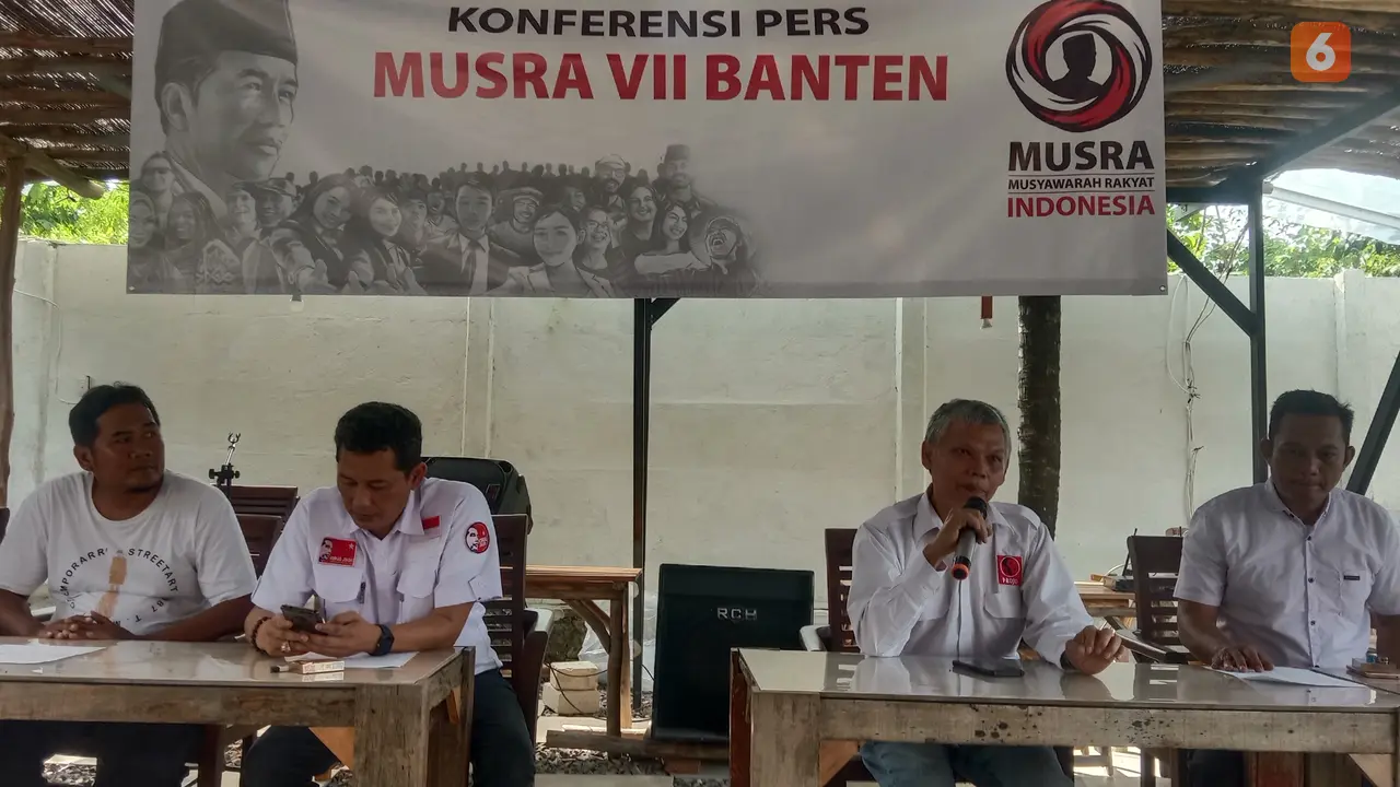 Relawan Jokowi Gelar Musyawarah Rakyat di Banten. (Jumat, 18/11/2022). (Yandhi Deslatama/Liputan6.com).