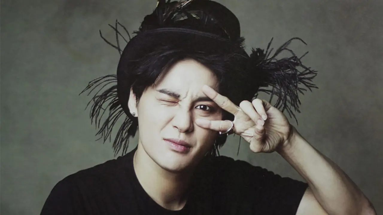 Xiah Junsu Minta Restu Fans untuk Menikah