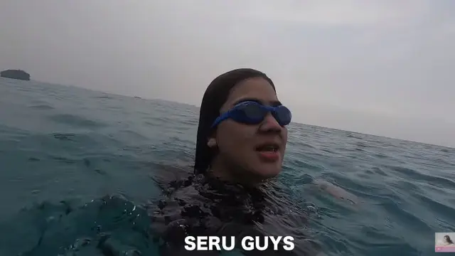 7 Momen Felicya Angelista Renang di Laut, Caesar Hito Hampir Tenggelam