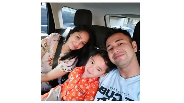 5 Potret Nagita Slavina saat Pakai Daster, Sederhana dan Natural