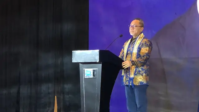Menteri Perdagangan (Mendag), Zulkifli Hasan resmi membuka rapat kerja (raker) tahun 2023 dengan tema “Transformasi Perdagangan Mendukung Pembangunan Ekonomi Bernilai Tambah dan Berkelanjutan” di Lampung, Rabu (1/3/2023).