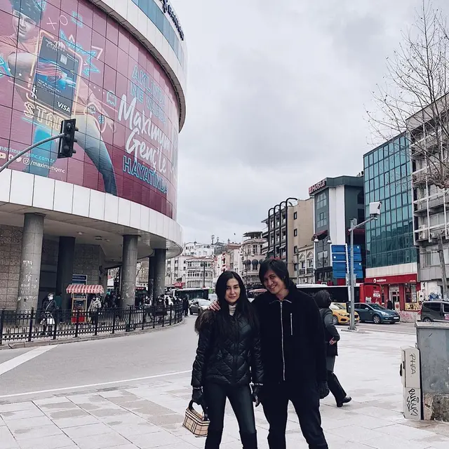 5 Bulan Menikah, Ini 6 Momen Honeymoon Kevin Aprilio dan Vicy Melanie di Turki