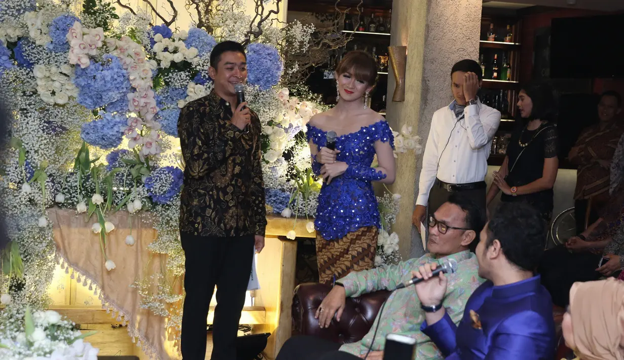 Alasan lain kenapa Gilang Dirga setuju tanpa pikir panjang usulan calonnya, Adiezty Fersa memilih tanggal 17 Agustus untuk melamar. Tanggal itu juga menjadi tanggal ulang tahunnya ke-26 tahun. (Nurwahyunan/Bintang.com)